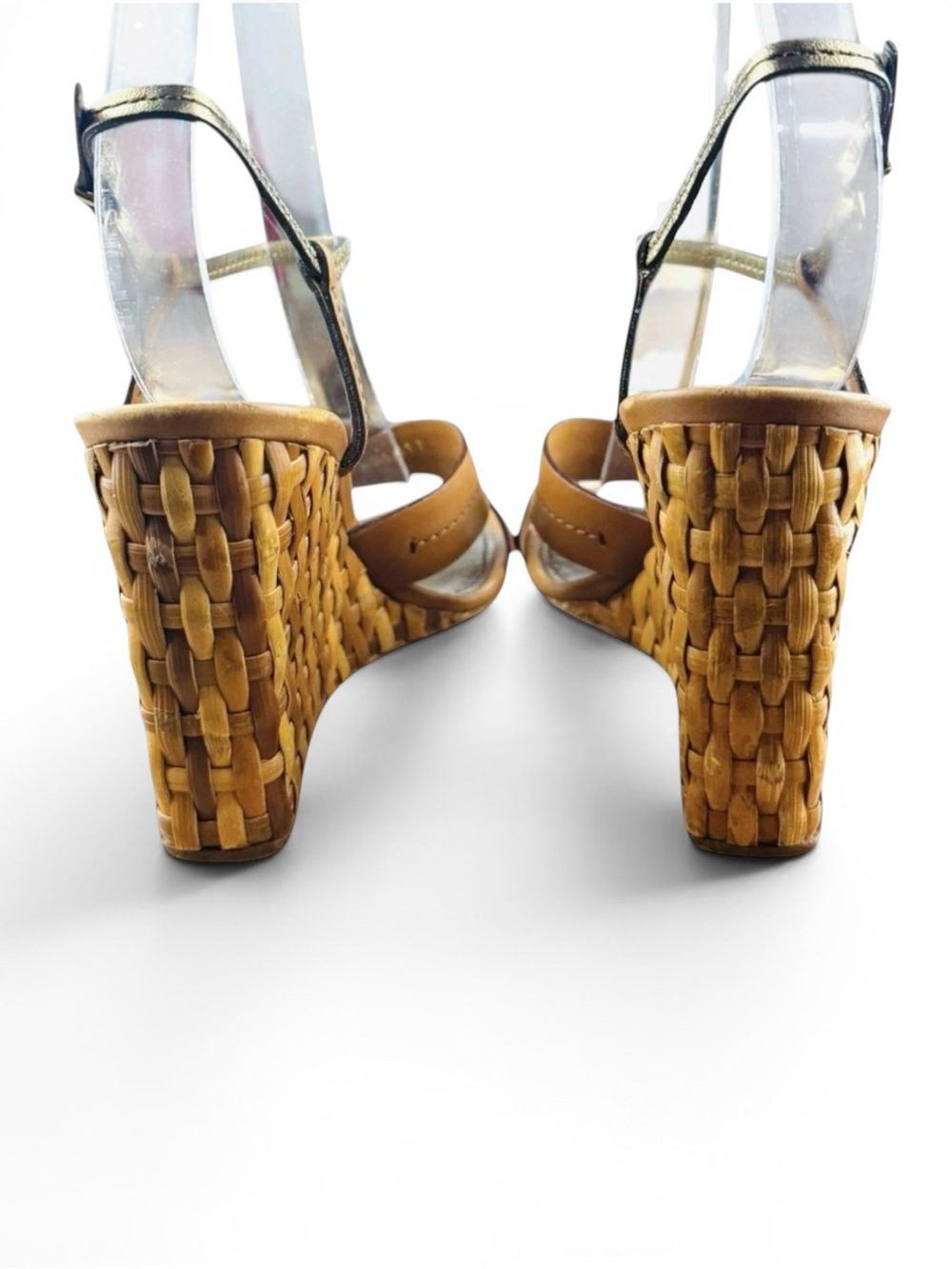 Louis Vuitton Tan Leather Woven Wedge Sandals
Size 37 - Picture 4 of 10